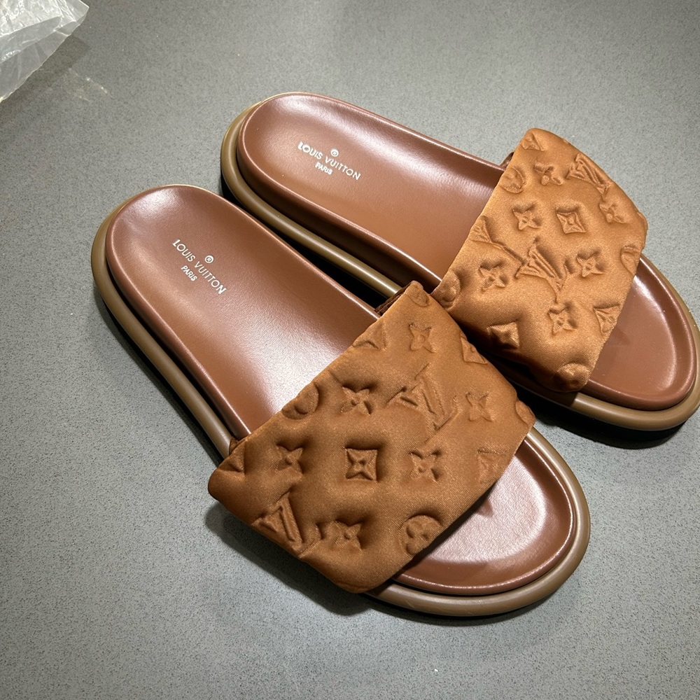 Brown Embossed Slides